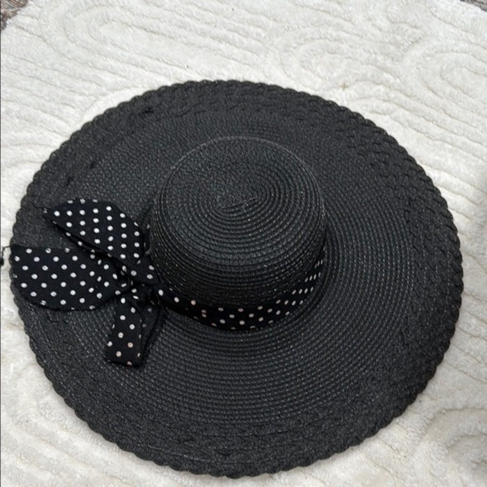 Elegant Black Polka Dot Women's Sun Hat